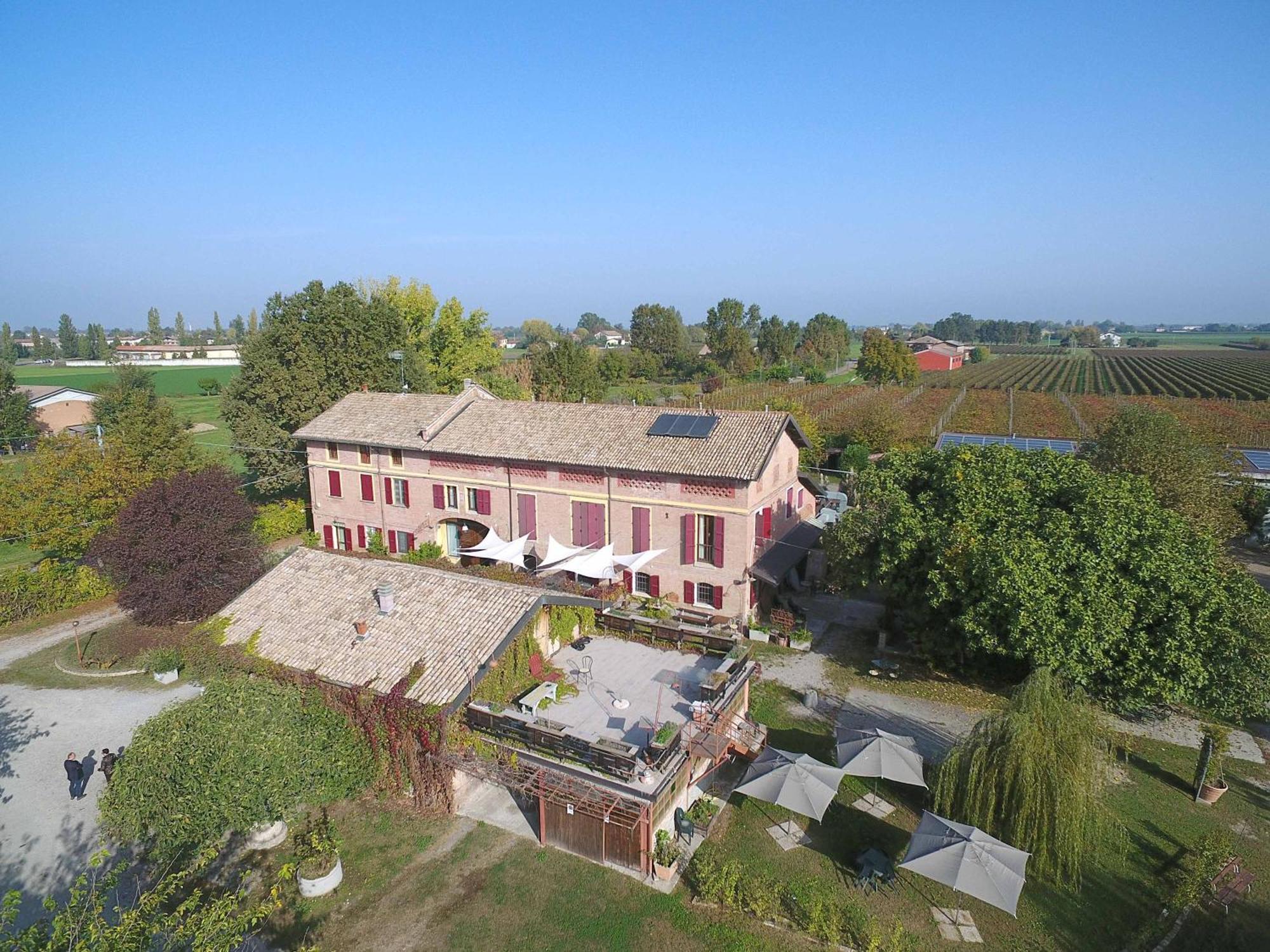 Agriturismo Il Bove Reggio Emilia Exterior photo